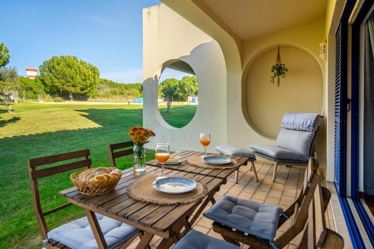 Paraiso de Alvor: Poolside Retreat Near Beach and Village Exterior photo