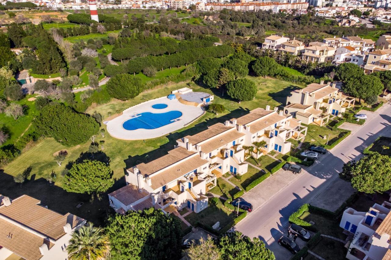 Paraiso de Alvor: Poolside Retreat Near Beach and Village Exterior photo