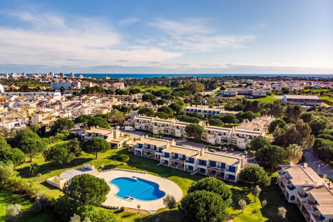 Paraiso de Alvor: Poolside Retreat Near Beach and Village Exterior photo